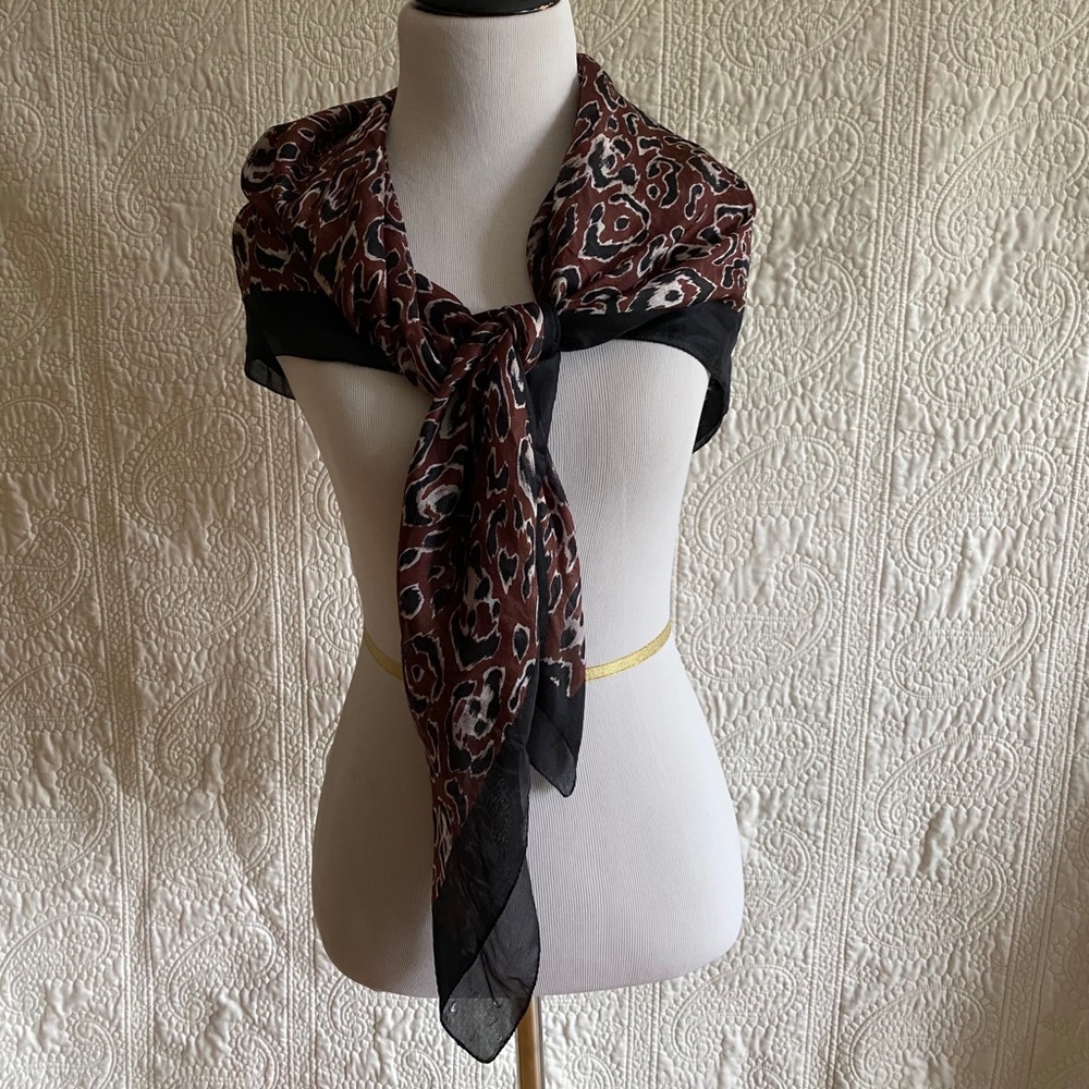Chan Luu scarf